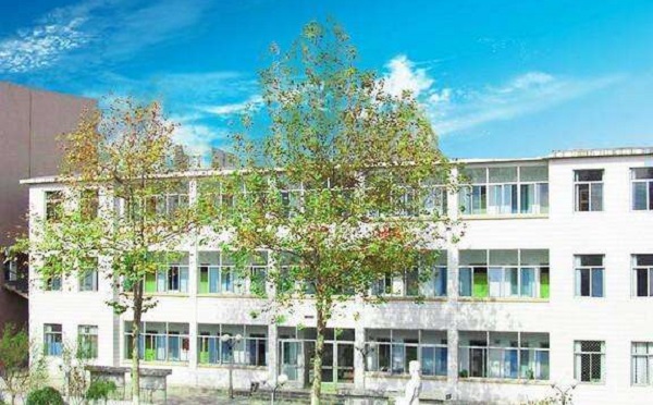 �����г��˸߿��ӷ�����