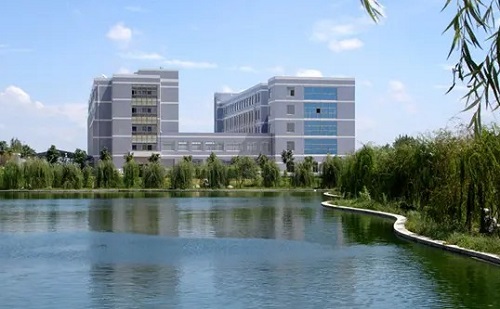 �����س��˸߿�������ַ���ġ�����ʱ�䡢���̡�