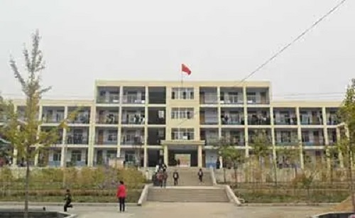 �����г��˸߿�������ַ���ġ�����ʱ�䡢���̡�