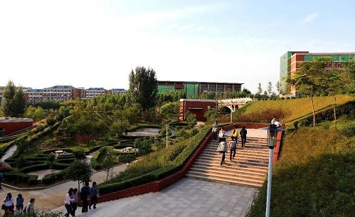 �����г��˸߿�������ַ���ġ�����ʱ�䡢���̡�