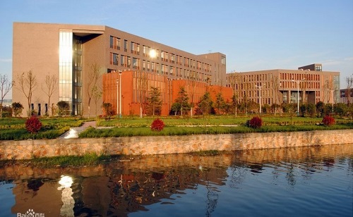 ����г��˸߿���ô���и�ϰ����