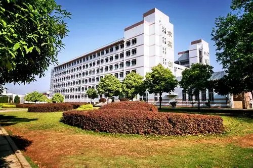 威海市成人大专考试科目