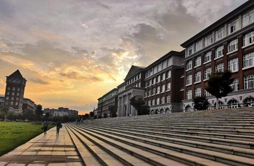 �����г��˴�ר���Կ�Ŀ